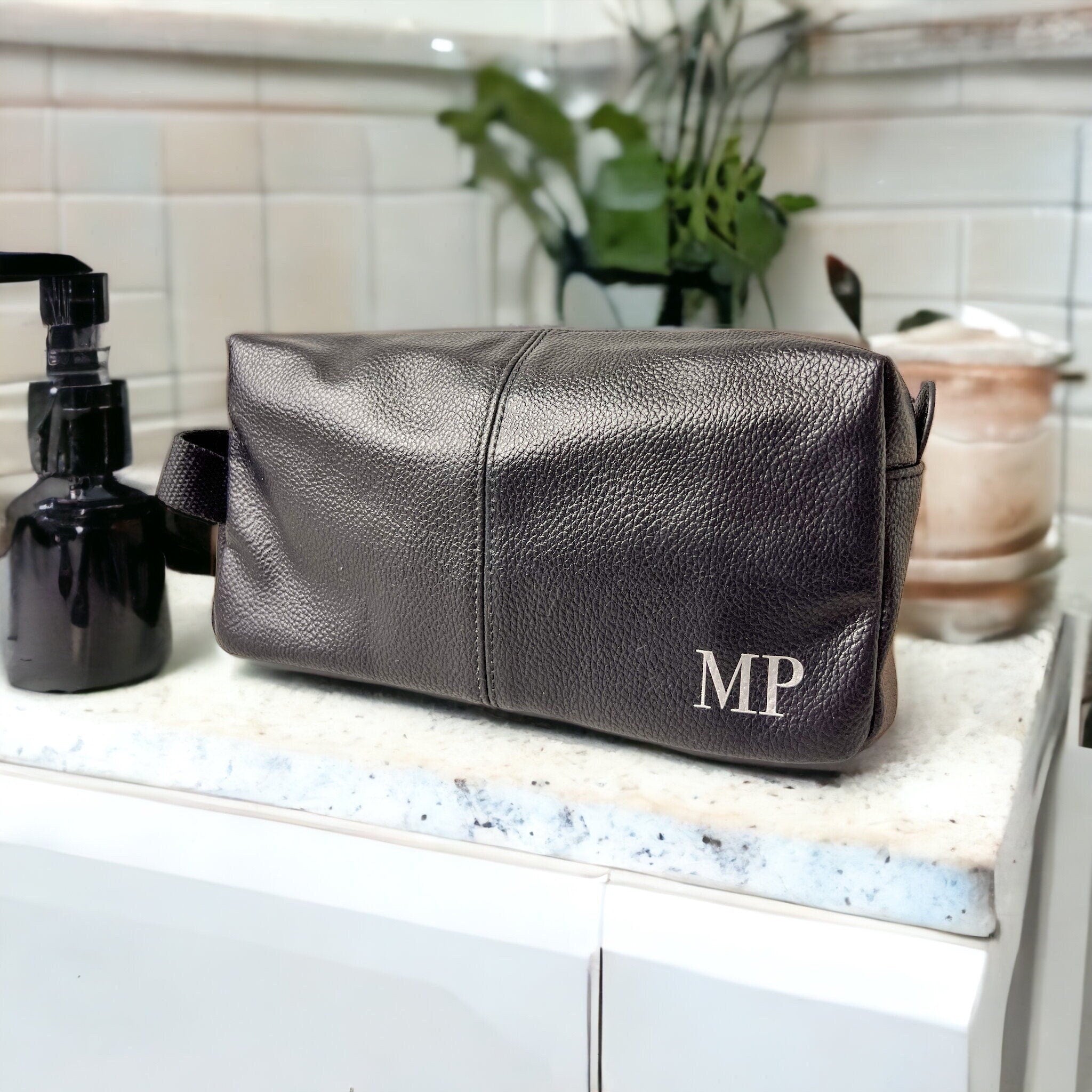 Black Personalised Dad Washbag, Father Wash Bag, Daddy Gifts, Dad Gift, Leather Look Wash Bag, Initial Washbag, Beard Gift, Men's Gift