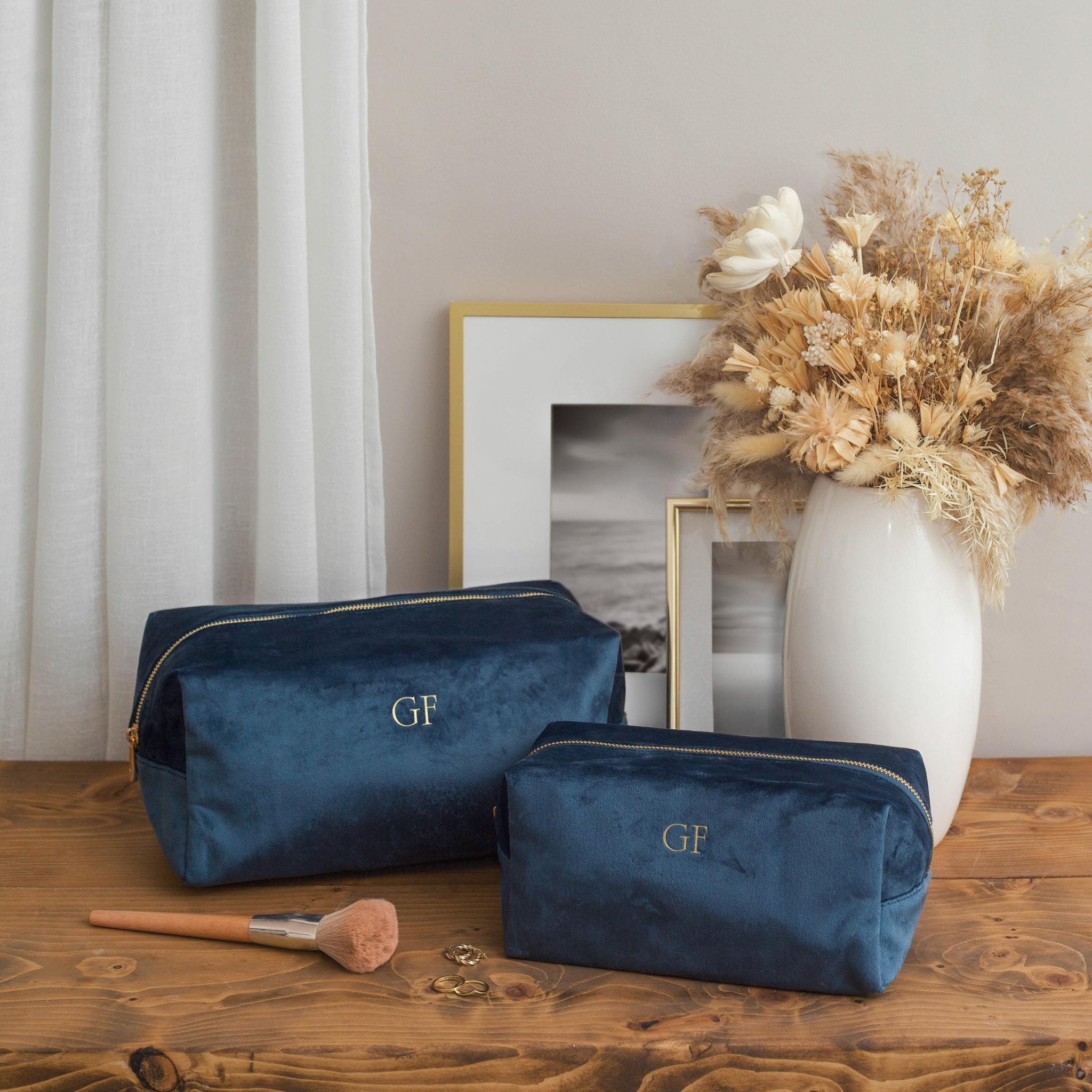 Personalised velvet toiletry case, wash bag, personalised initials makeup bag for her, valentines day gift, monogrammed gift, gift for her - Jessica Hollie Gifts